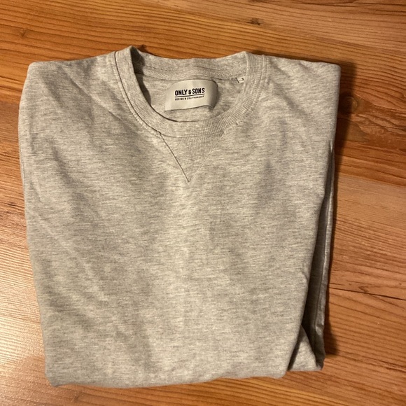 Only and Sons - Grey Sweater // Size Small - Picture 3 of 3